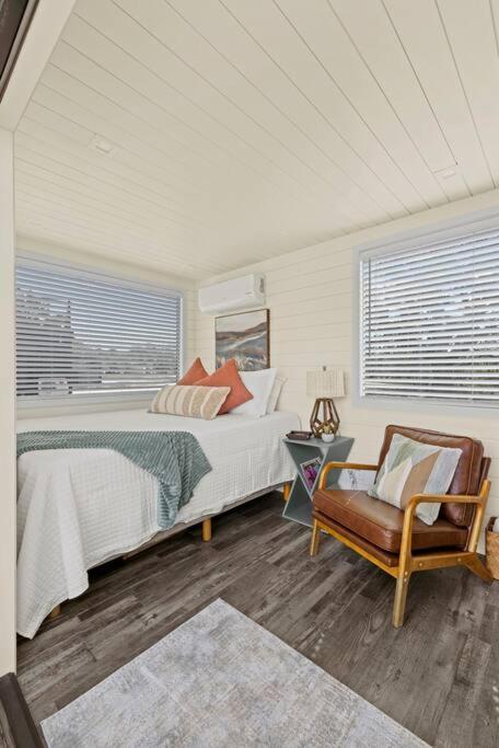 New The Sunset Luxury Container Home Fredericksburg Eksteriør bilde